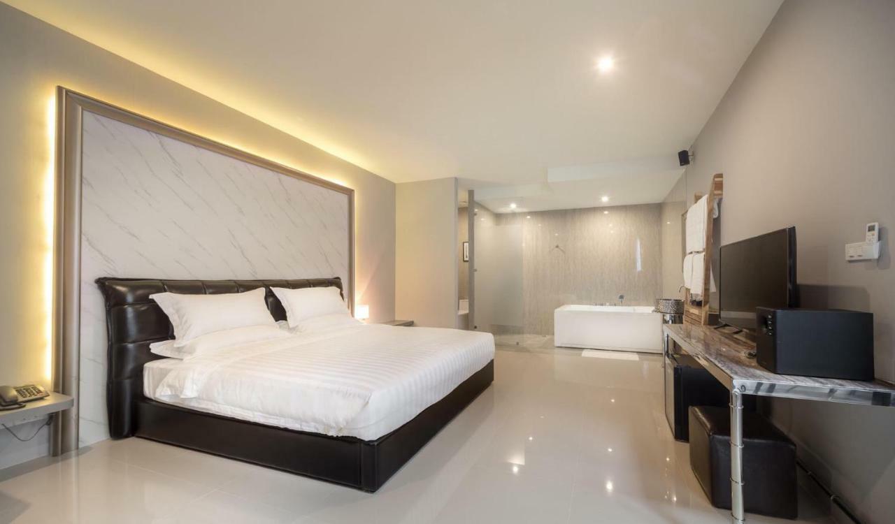 The Valen Resort Bangkok Exterior photo