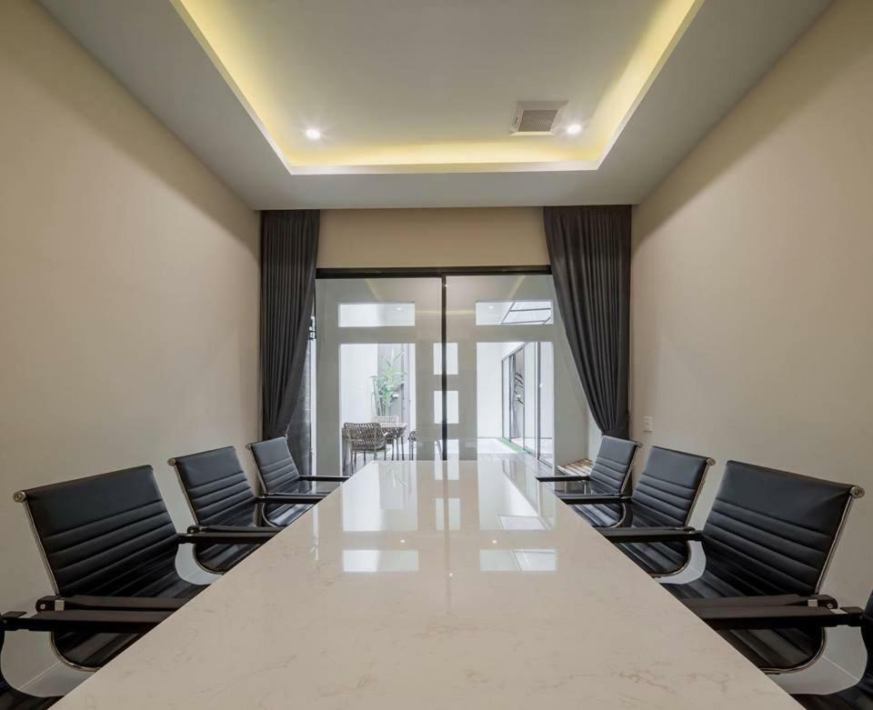 The Valen Resort Bangkok Exterior photo
