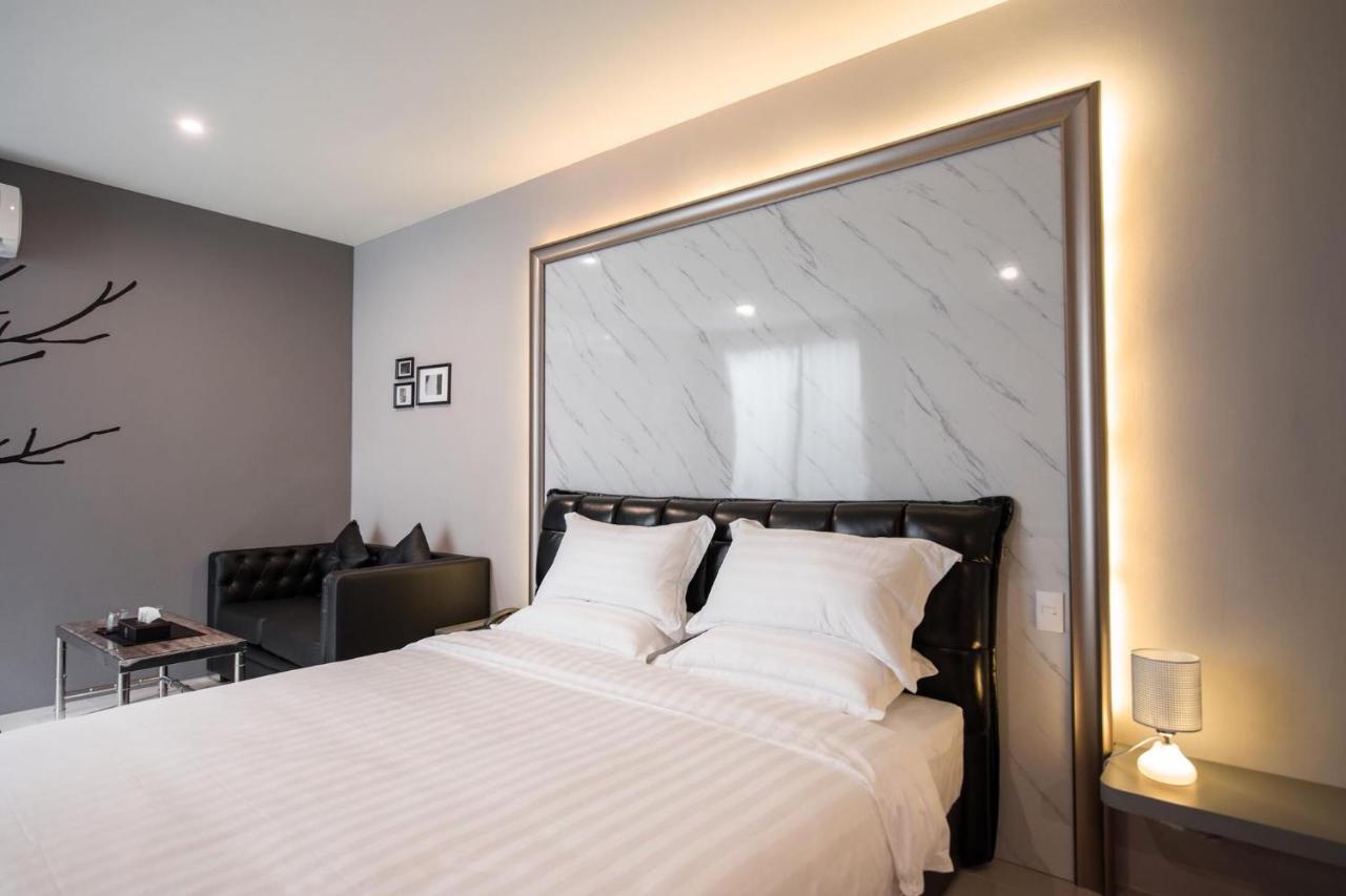 The Valen Resort Bangkok Exterior photo